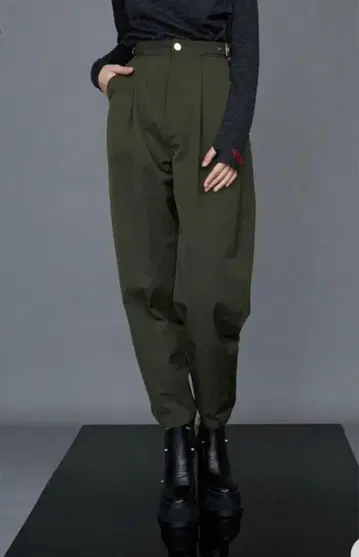 팬츠 Tuck Trousers 파메오 포즈 턱 트라우저 팬츠