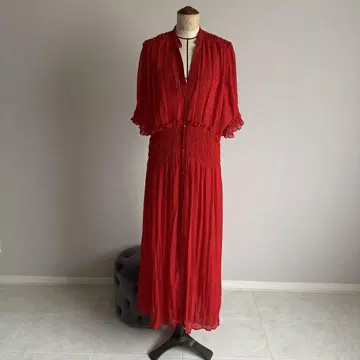 빨간색 프릴 달린 롱 드레스 ZARA