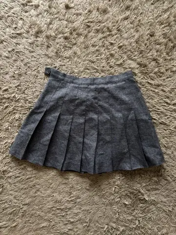 그레이 플리츠 스커트