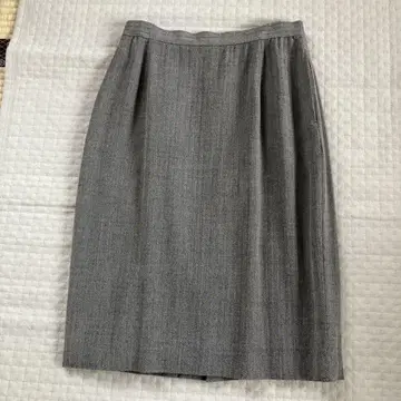 ungaro 그레이 헤링본 무릎 기장 스커트