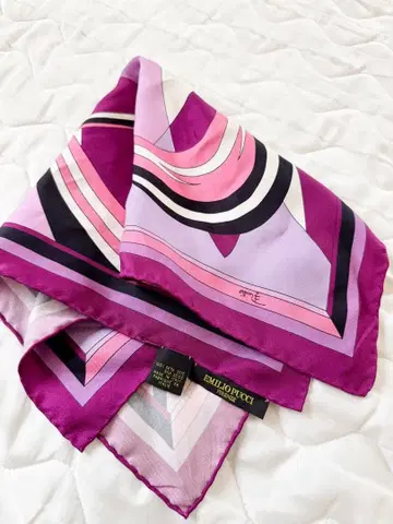 에밀리오 푸치 EMILIO PUCCI 스카프 실크 100% 이탈리아제
