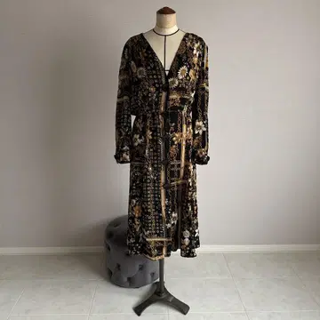 플라워 프린트 긴팔 롱 원피스 ZARA