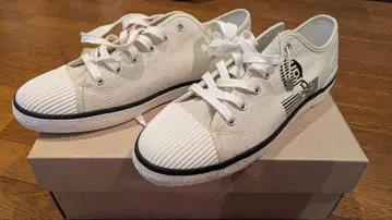 Isabel Marant 화이트 스니커즈 US8