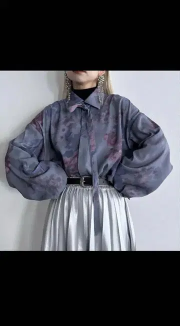 프로젝트 세카이 x ZOZOTOWN 노바디 플라워 프린트 셔츠 HARE