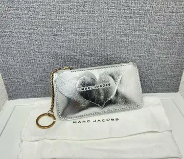 레어 새상품 MARC JACOBS 코인 케이스 키링 포함 파우치 실버