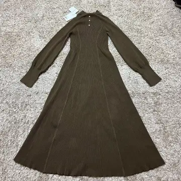 미사용 새상품 유나이티드 애로우즈 모카 브라운 리브 원피스 긴팔 버튼