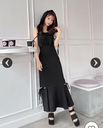 미셸 마카롱 후드 부착 오프숄더 머메이드 원피스