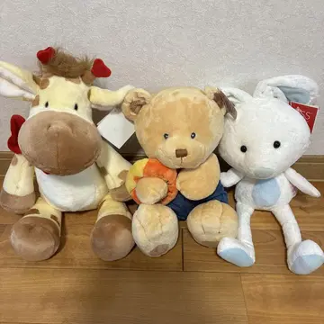 봉제 인형 세트 (기린, 곰, 토끼)