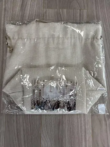 [미사용 새상품] 피오눈날 pionunnal 썸씽 카페 베이지