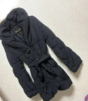 블랙 다운 자켓 vanquish