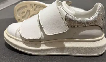 ALEXANDER MCQUEEN 36 화이트 통굽 스니커즈