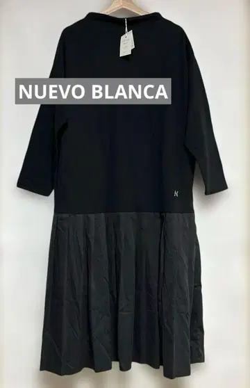 택 포함 새상품 NUEVO BLANCA 절개 원피스 블랙 루즈핏 하이넥