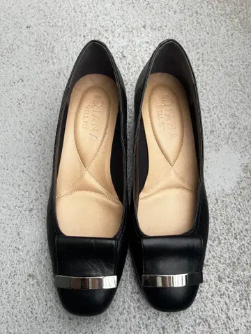 다이애나 웰핏 라운드토 금장 장식 모티브 23cm