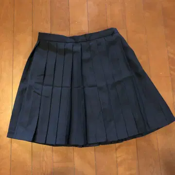 미사용 새상품 플리츠 미니 스커트 M 블랙