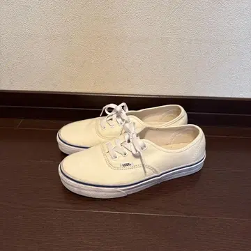 Vans 오센틱 로우컷 스니커즈