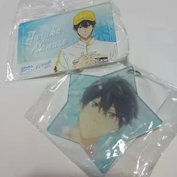 Free! 하루카 [레어] 벚꽃형 아크릴 키링 코스 배지