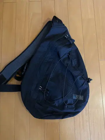 UNKNOWN ONE SHOULDER BAG Y2K TECH BLACK