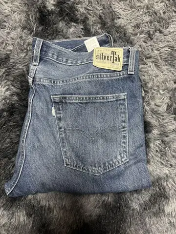 실버 탭 루즈