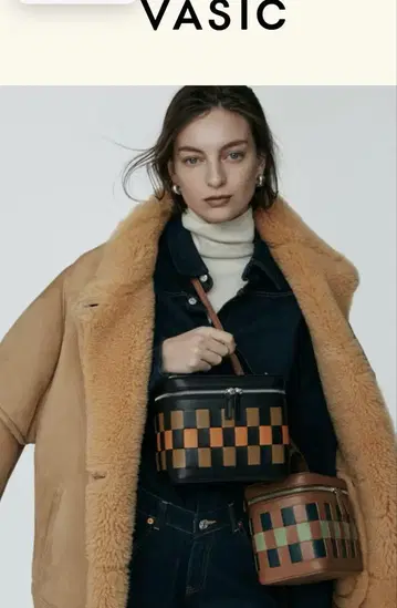 vasic lex 숄더백 새상품급