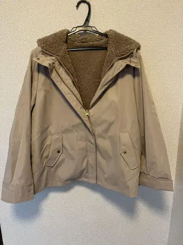 베이지 플리스 라이너 마운틴 후드티