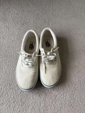 VANS Authentic