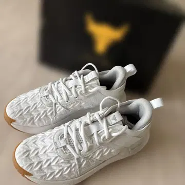 언더아머 프로젝트 락 24.0