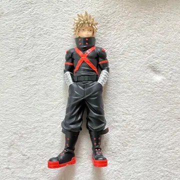 히로아카 바쿠고 카츠키 피규어