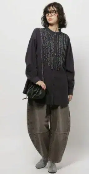 니코앤드 라메 멜로 프릴 셔츠 미사용 새상품