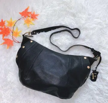 [새상품급] FURLA 숄더백 가죽 블랙 주름 가죽 하프문