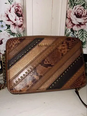 Michael Kors 스트라이프 숄더백