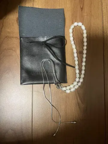 mulchway perl necklace 화이트
