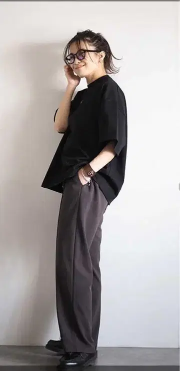 ANIECA 핀턱 허리 새틴 팬츠 그레이