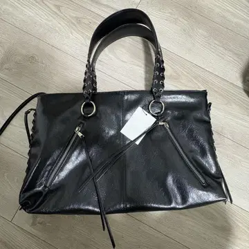 ZARA 블랙 가죽 숄더백