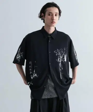HARE 드로잉 아트 셔츠 S 사이즈