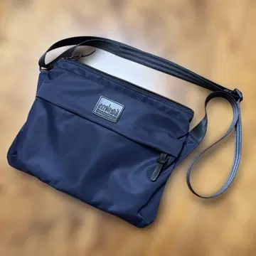 맨하탄 포티지 블랙 라벨 숄더백