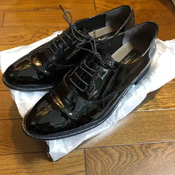 매킨토시 블랙 패턴트 레더 레이스업 슈즈 로퍼