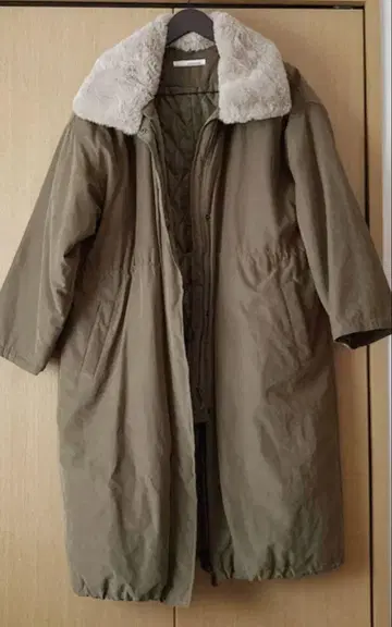 엘렌카레듀에 충전솜 모즈 코트 롱 코트 옷깃 퍼