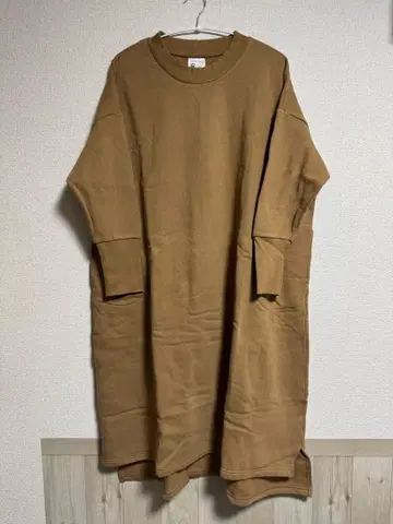 블루 레이크 마켓 속기모 원피스 카멜 프리