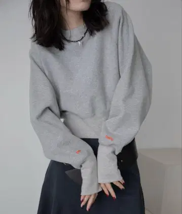 vacancy 맨투맨 그레이