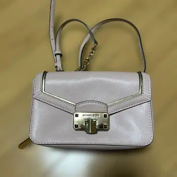 MICHAEL KORS 체인 지갑