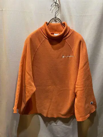챔피온 오렌지 터틀넥 맨투맨 리버스 위브 하이넥