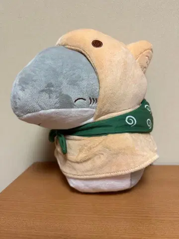 외출 아기 상어 봉제 인형