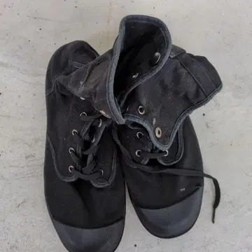 블랙 캔버스 하이컷 신발
