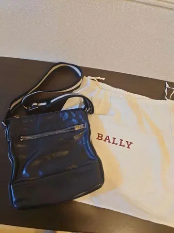 bally 버리 숄더백