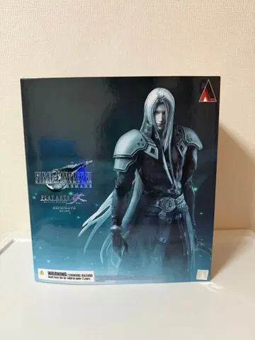 PLAY ARTS 세피로스 파이널 판타지 VII 리메이크