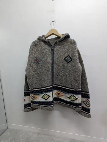 Handmade? Ethnic Pattern Knit Hoodie