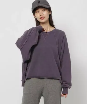 새상품 니코앤드 아웃링킹 블리치 풀오버 퍼플 M
