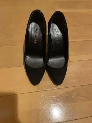 DIANA 블랙 하이힐 펌프스 23.5