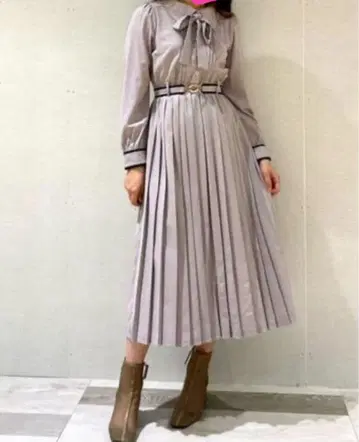 REDYAZEL 바이컬러 플리츠 원피스