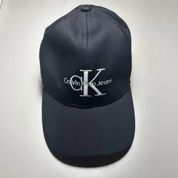 Calvin Klein 캡